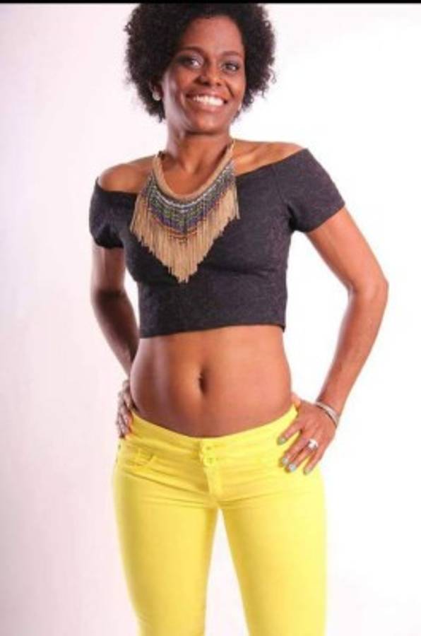 Ella es Isis, la bella hermana del futbolista Carlo Costly