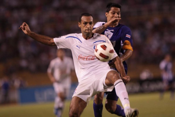 Clásico centroamericano: Saprissa le gana la serie a Olimpia en juegos de Concacaf