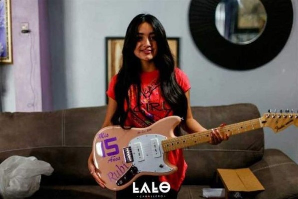 Entre muerte, acusaciones de fraude y política; así es la vida de Rubí tras su fiesta de XV años