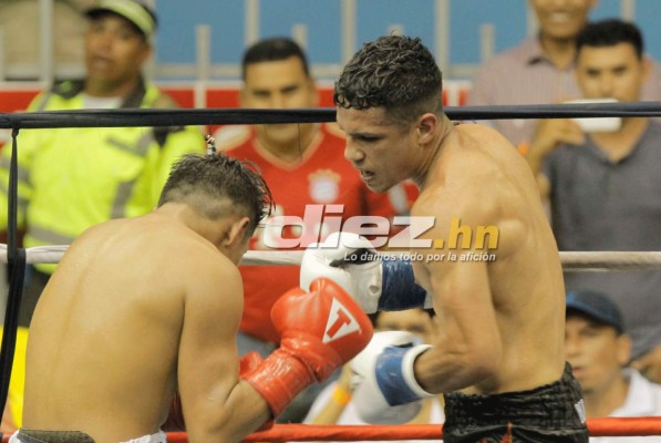'Cadejo” Durán derrota al nicaragüense 'Machine” Téllez