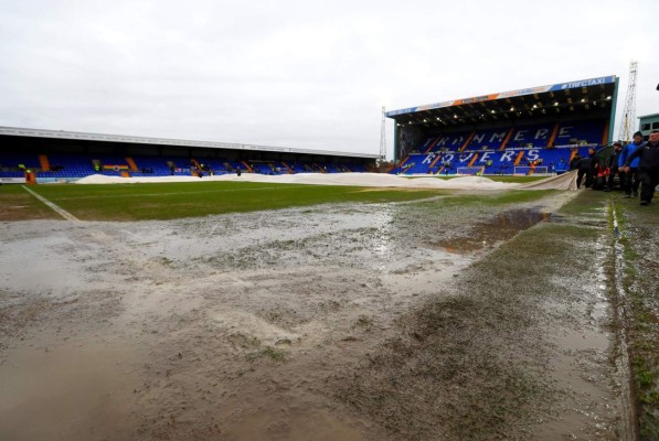 La pésima cancha en la que jugó Manchester United por la FA Cup
