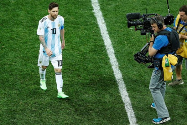 FOTOS: Llanto y desolación de los argentinos tras la derrota contra Croacia