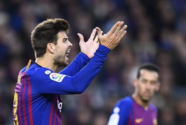 UNO A UNO: Suárez de los mejores clasificados del Barca en el clásico