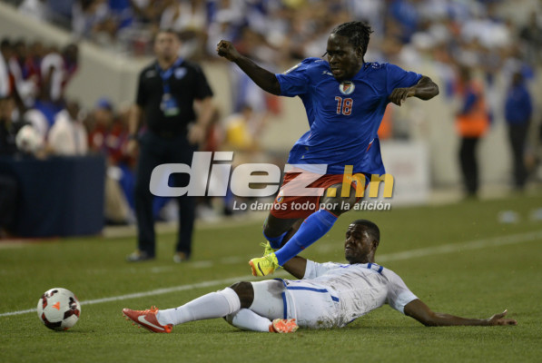 Honduras le gana Haiti 2-0 en Copa Oro