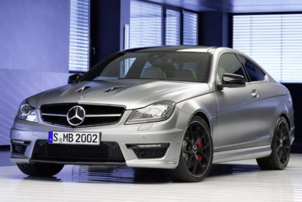 La millonaria colección de carros de lujo incautada al Chapo Guzmán