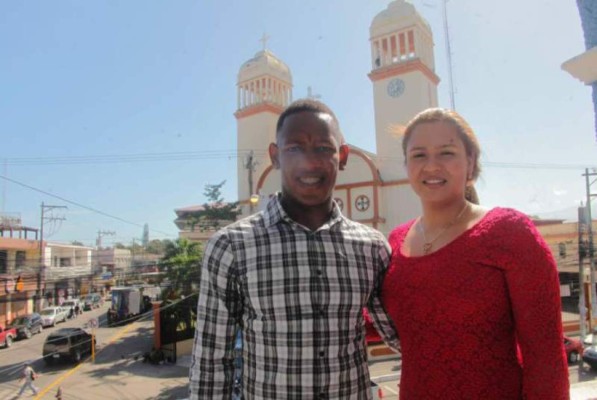 Ella es Kathleen Almendárez, la ceibeña a la que Romell Quioto añora