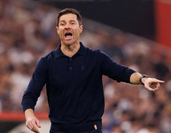 Se va del Barcelona para jugar en PSG y giro inesperado en el Real Madrid; la llamada que recibió Xabi Alonso