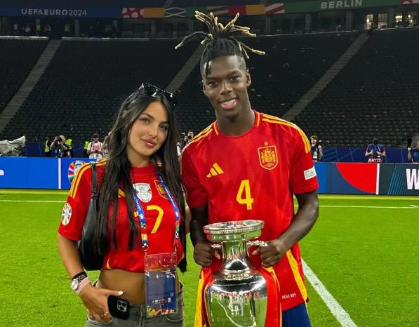 Polémica ruptura: fue captado con otras mujeres tras ganar el Mundial y su novia lo deja