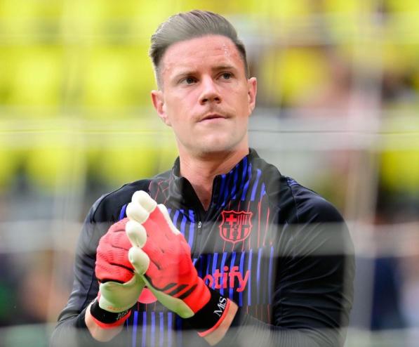 Una figura del Barcelona presumió a su nueva novia: 27 años, es educadora social y lo flechó tras romper con su esposa