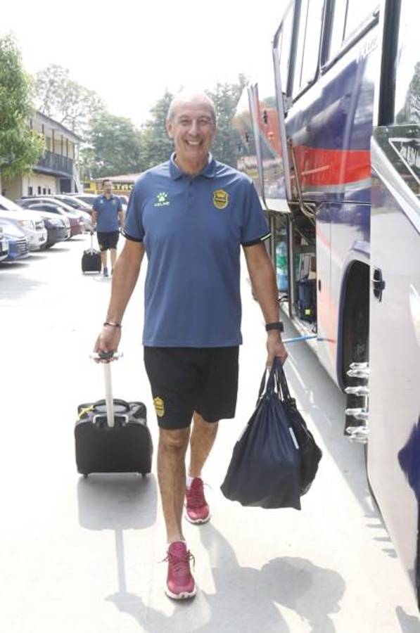 Mucho optimismo y con una duda: Así fue la salida de Real España rumbo a Tegucigalpa para enfrentar a Olimpia