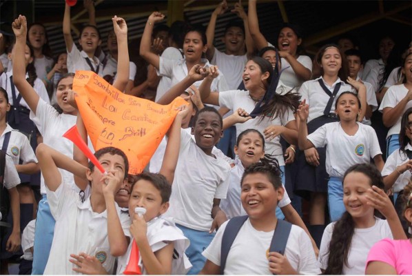 Las mejores imágenes de las semifinales en la Copa Gatorade 2015