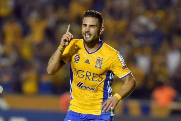 Fiascos: Varios hondureños entre los peores fichajes dentro de la Liga MX