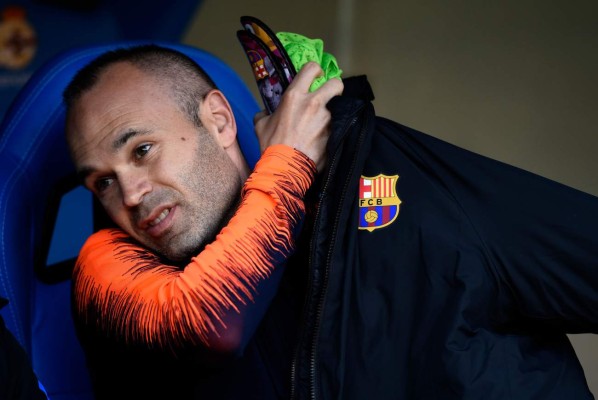 LO QUE NO SE VIO: Locura, lágrimas y la reacción de Iniesta tras el título del Barça