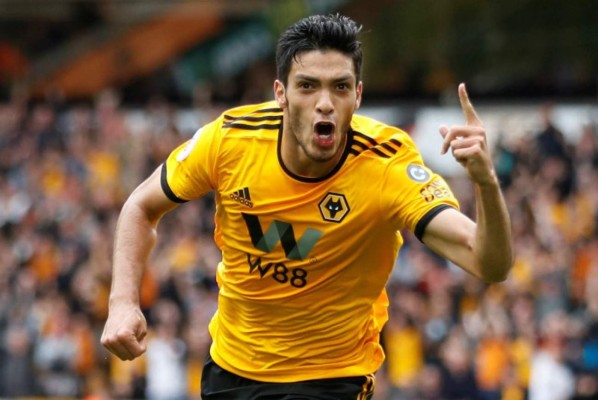 El 11 ideal de los mejores fichajes de la Premier League... ¡con un mexicano!