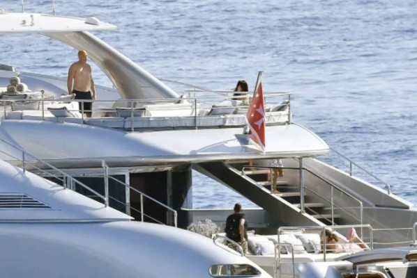 Irreconocible: Vin Diesel se fue de vacaciones y sorprende a todos al mostrar su ''cuerpo de papá''