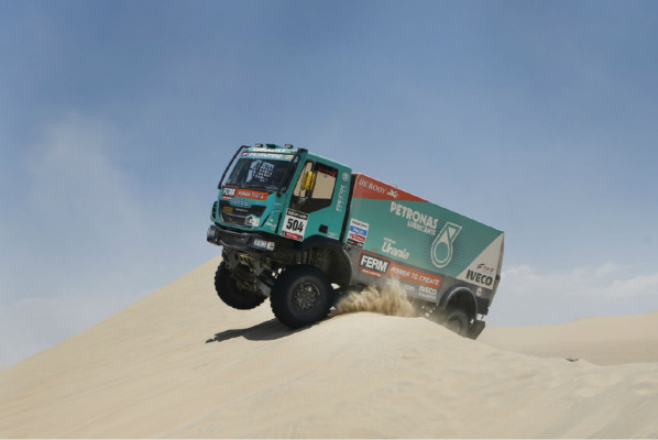 Auto Moto Rally Dakar en Lima Perú.