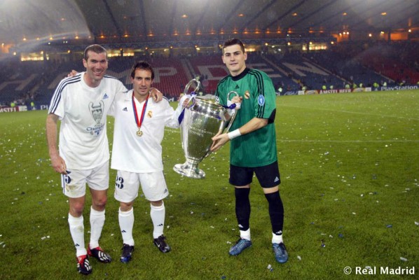 Iker Casillas impone récord en la Champions League