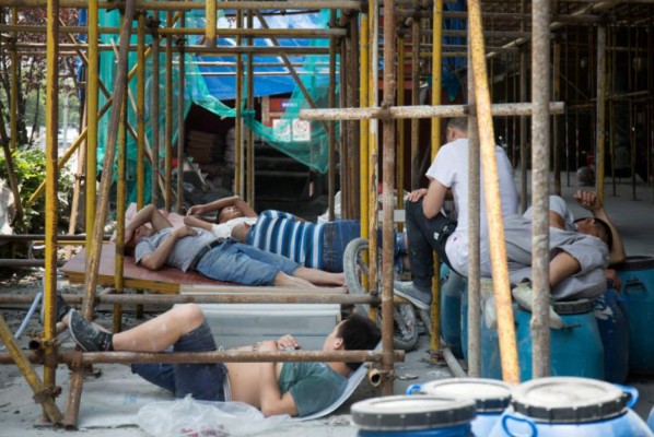 Impactante: Las imágenes de la ola de calor que azota a Kuwait; ¡63 grados centígrados!