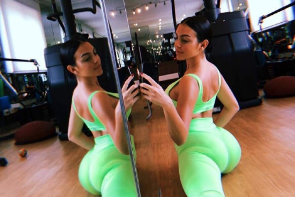 Fotos inquietantes: Las posiciones de yoga de Georgina Rodríguez que arrasan en las redes