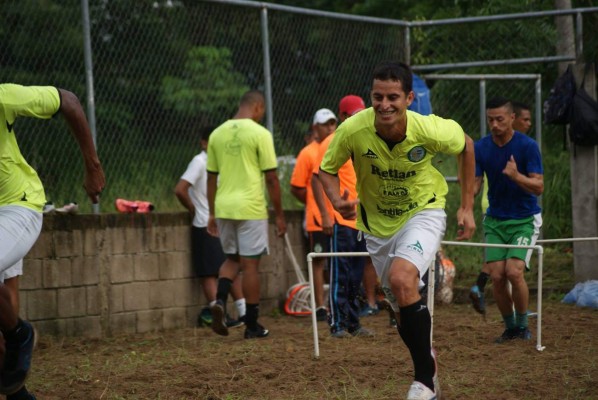 RUMORES/FICHAJES: Mario Martínez suena en Colombia y Diego Reyes habla de su futuro