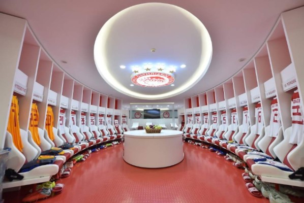 Así son los vestuarios de fútbol más bonitos del mundo y que quizás no has visto