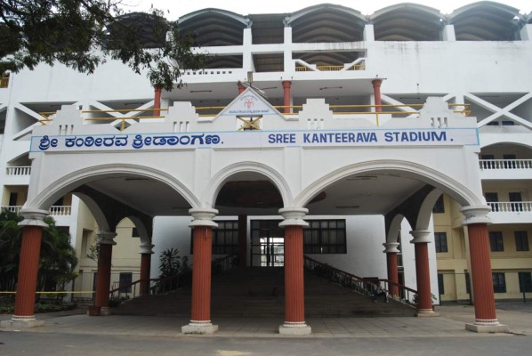 Así es el espectacular estadio donde jugará Roby Norales en la India