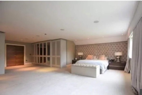 La mansión de lujo que puso a la venta una leyenda del Manchester United por $4 millones