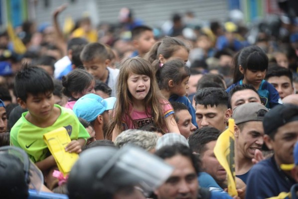 Espectacular llenazo: Afición de Boca Juniors llena la Bombonera en su último entrenamiento