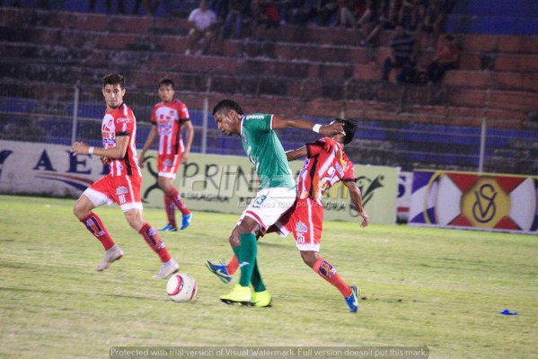 NO SE VIO: Un fracturado, polémica y peleas en Cortés y fiesta en La Ceiba