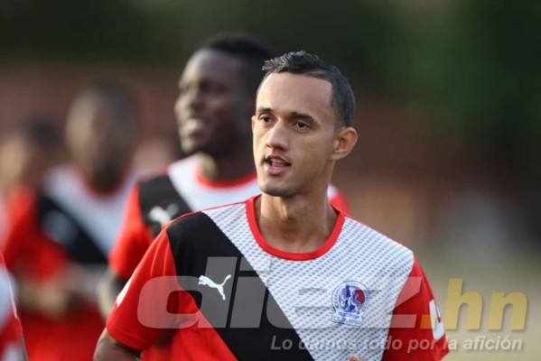Las caras nuevas en el primer entreno del Olimpia y los grandes ausentes