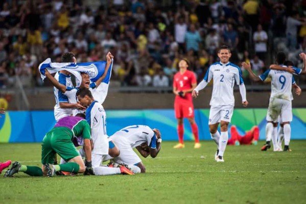 Imágenes del momento histórico para Honduras tras pasar a semifinales en Río 2016