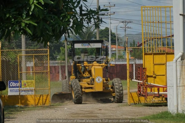 El estadio Olímpico lucirá sus mejores galas para juego ante EUA; reparan calles de acceso y se está señalizando