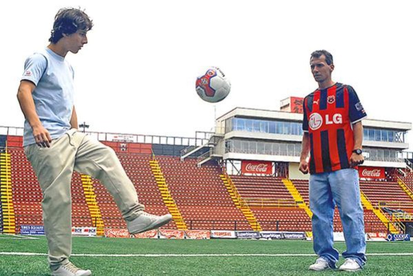 ¡A la sombra de sus padres! Hijos de grandes futbolistas centroamericanos que no brillaron