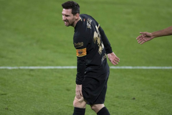 FOTOS: El dolor de Messi y la tristeza del Barcelona tras perder con el Cádiz del Choco Lozano &nbsp;&nbsp;