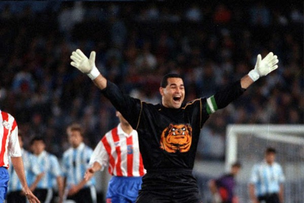 Sorpresivo anuncio de Chilavert para Navidad 2020: Será candidato a presidente de Paraguay