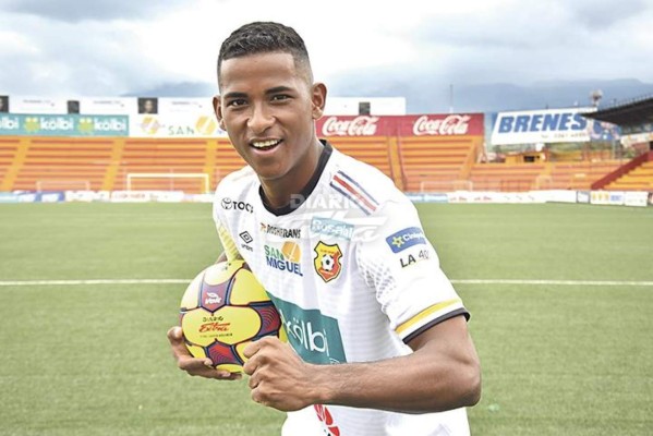 Top: Los 10 jugadores más caros de la liga de Costa Rica; dos hondureños en la lista