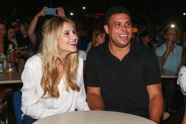 Celina Locks, la rubia con que el 'gordito' Ronaldo enamora