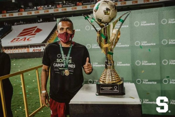 Fichajes Centroamérica: Tres guatemaltecos a Europa, el futuro de Bryan Ruiz y Saprissa suma más bajas