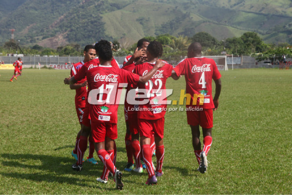 Real Sociedad empata con Victoria y asegura su pasé a la gran final.