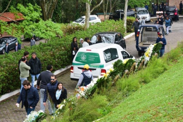 Desgarrador: El triste velatorio del hijo de Cafú en Brasil tras sufrir un paro cardíaco