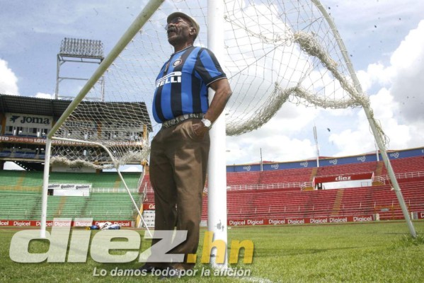 FOTOS: Don Nicolás, el padre de la dinastía Suazo y fiel aficionado al Marathón