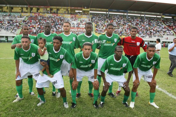 Las fotos que no habías visto del debut de Carlo Costly con Platense hace 14 años