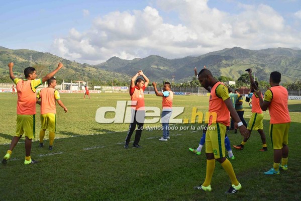 El pleito en el Excélsior y las fotos que no viste en TV de la Fecha 15