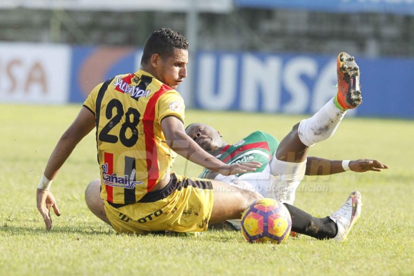 NO VISTE EN TV: ¿Para quién fue? El obsceno gesto de Costly y el reclamo de Claros