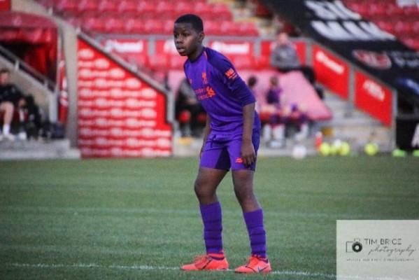 Los dos jóvenes hondureños que se forman en la academia del Liverpool