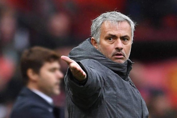 Mourinho no espera 'cantidades locas' en próximo mercado de fichajes