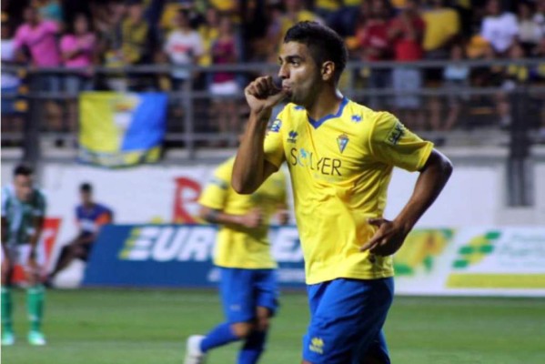 Jonathan Rubio será el décimo octavo hondureño en jugar en España