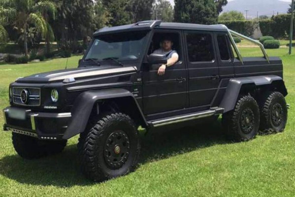 Canelo Álvarez y su espectacular colección de autos desde Lamborghinis hasta un Bugatti Chiron