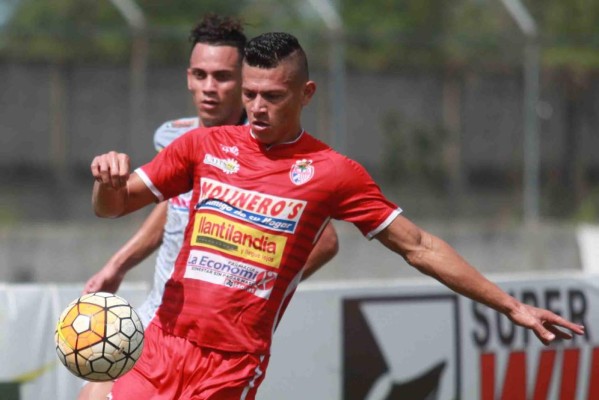 MERCADO: Cruz Azul preguntó por hondureño y Platense se rearma