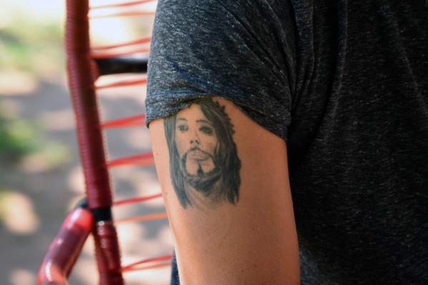 Sin lujos, muy humilde y en casa de su papá: Así vive el paraguayo Salvador Cabañas